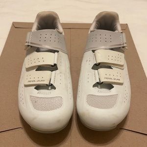 Pearl Izumi Cycling shoes - NWOT